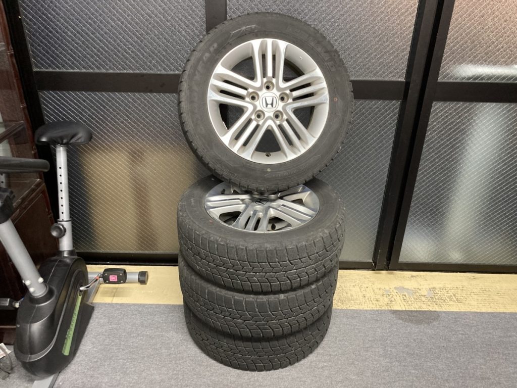グッドイヤー　アイスナビ 6　205/60R16　2018年製　中古タイヤ スタッドレスタイヤ ４本セット