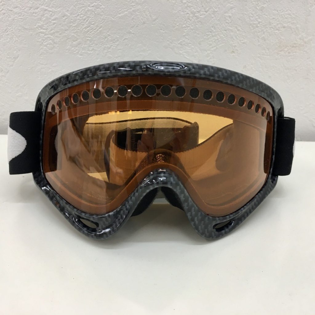 OAKLEY オークリー ゴーグル ウィンタースポーツ スノーボード スキー カーボン ケース付き