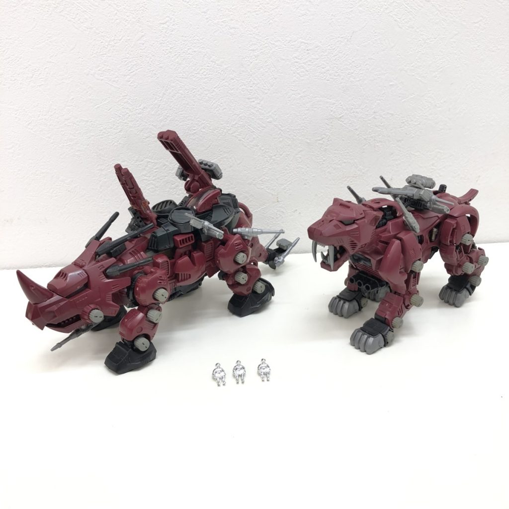 旧ゾイド サーベルタイガー（トラ型）レッドホーン（恐竜型）2体セット ZOIDS TOMY ゾイド EPZ-003 EPZ-001組立品