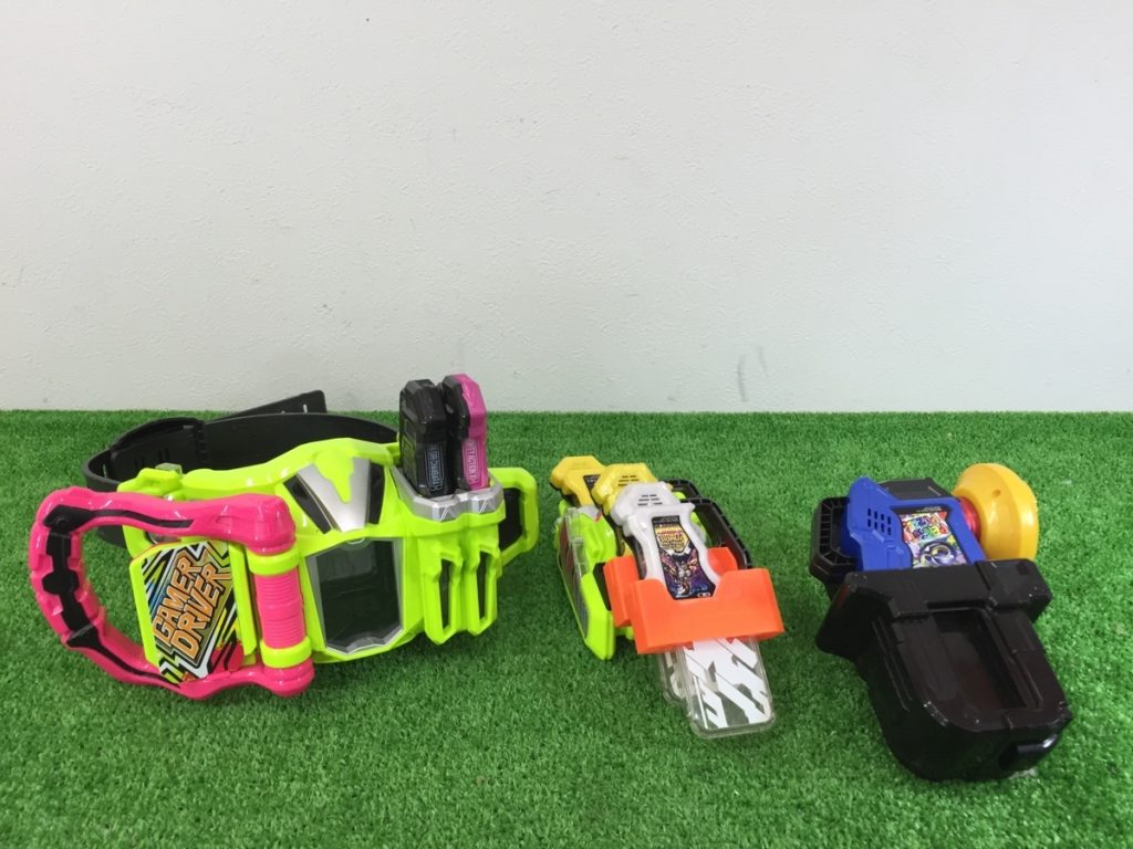 仮面ライダーエグゼイド ＤＸゲーマドライバー / キメワザスロットホルダー / ＤＸガシャット5点