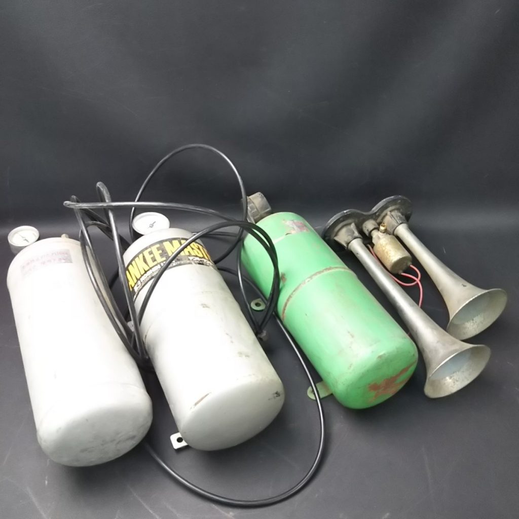 ジャンク ヤンキーマスター エアホーン/タンクセット 動作未確認 現状品