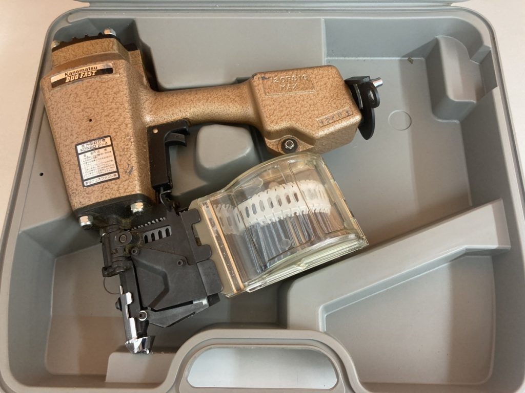 カネマツ 強力型釘打ち機 ＫＤＮ－９０ 常圧 ２×４用 釘打ち機 kanemaysu