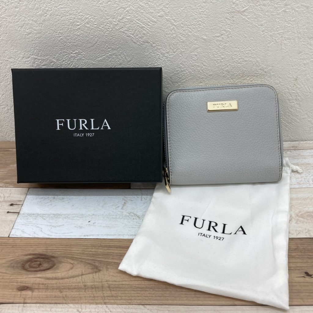 FURLA フルラ 二つ折り 財布　1028783 レザー ゴールド金具 ウォレット 札入れ 小銭入れ レディース グレー