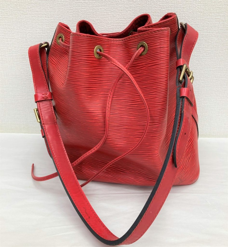 LOUIS VUITTON ルイヴィトン M40839 エピ プチノエ 巾着型 ワンショルダーバッグ レディース カーマイン レッド