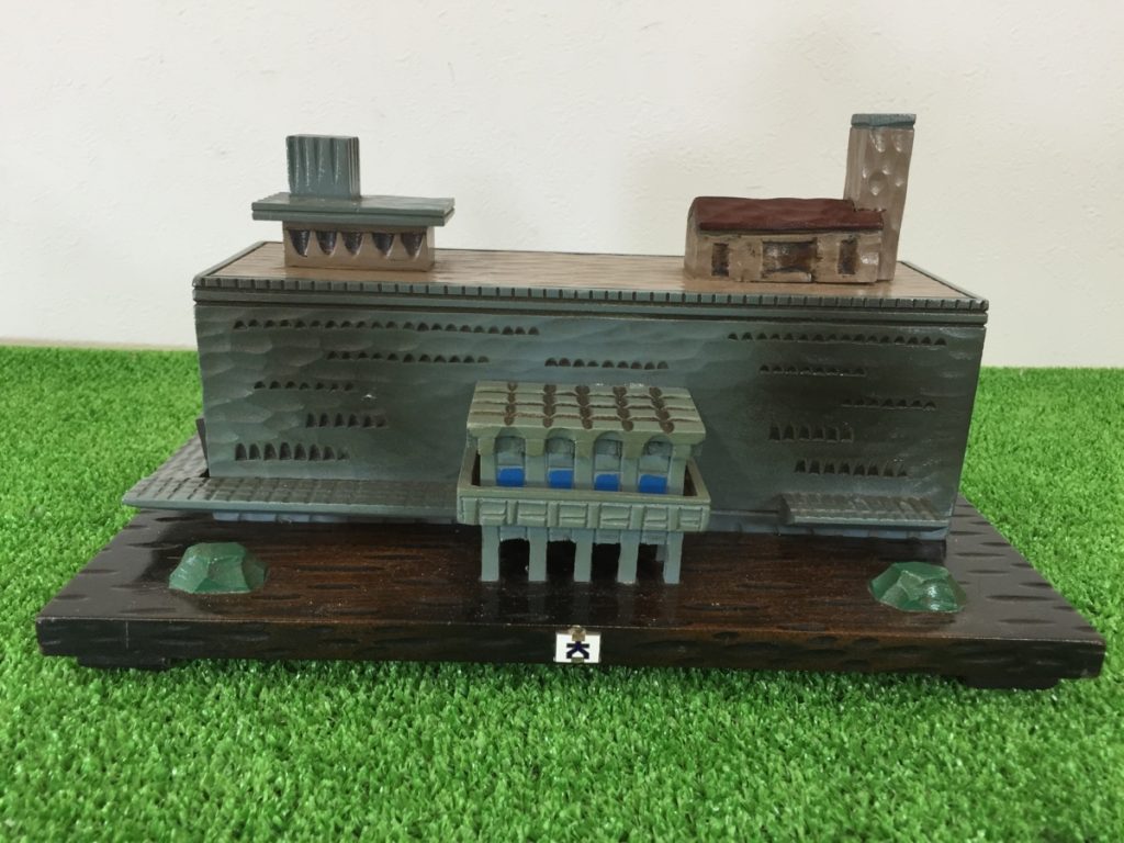 法政大学 卒業記念品 オルゴール 可動品 校歌 法政 卒業記念 アンティーク 木製校舎