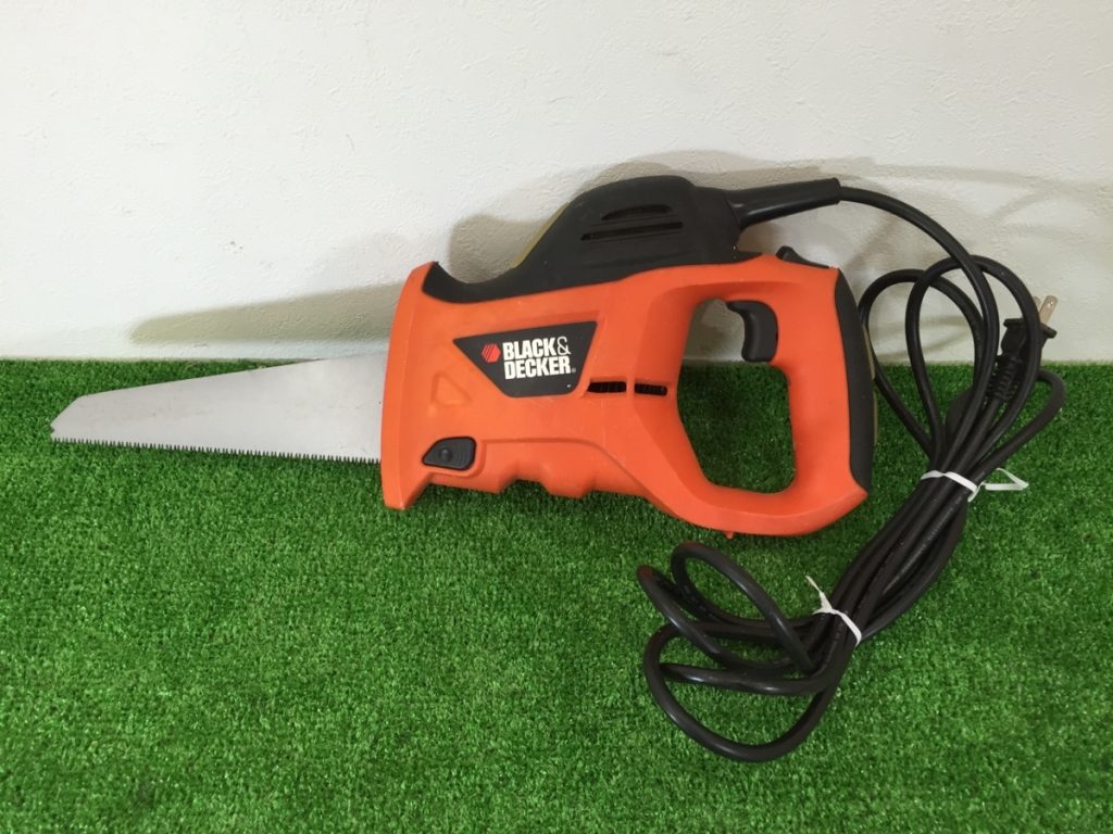 BLACK & DECKER 400W 電動式ノコギリ KS880EC