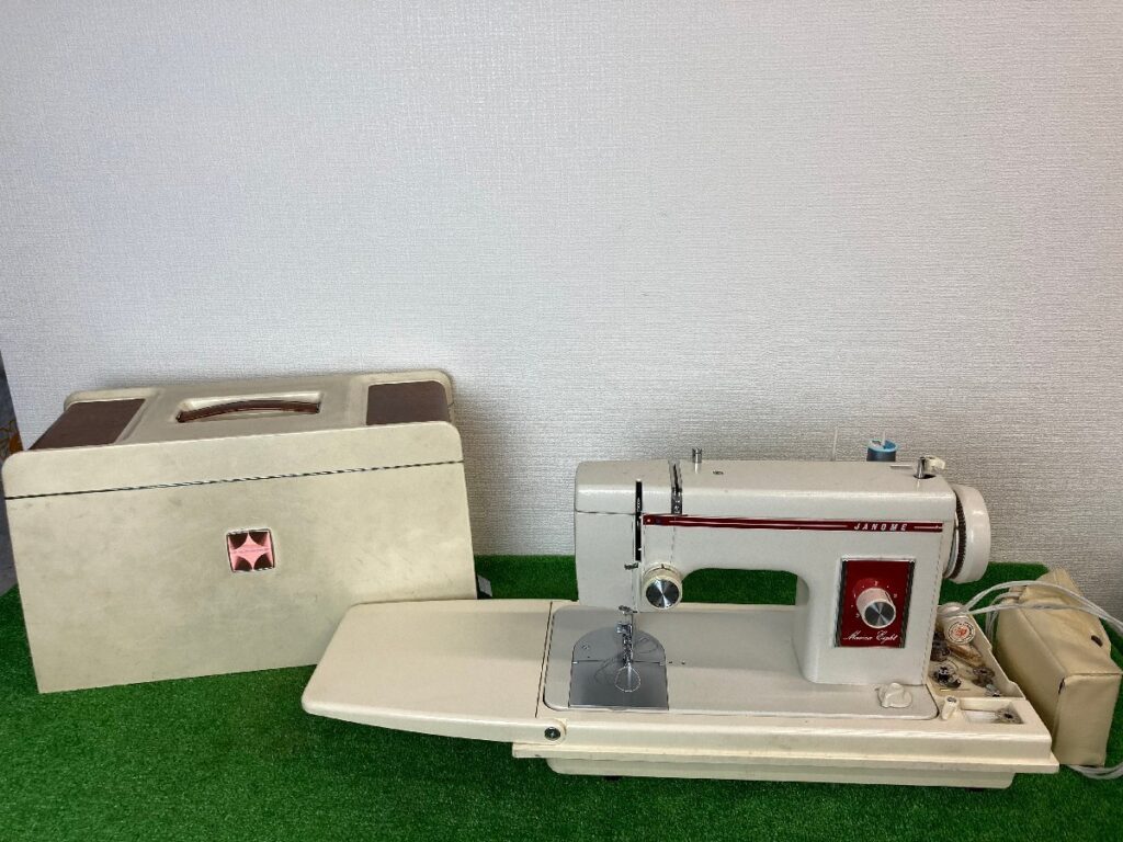 簡易通電動作確認済　JANOME　ジャノメ　MODEL 369　Marina Eight　マリーナエイト　ミシン　ハンドクラフト　フットペダル