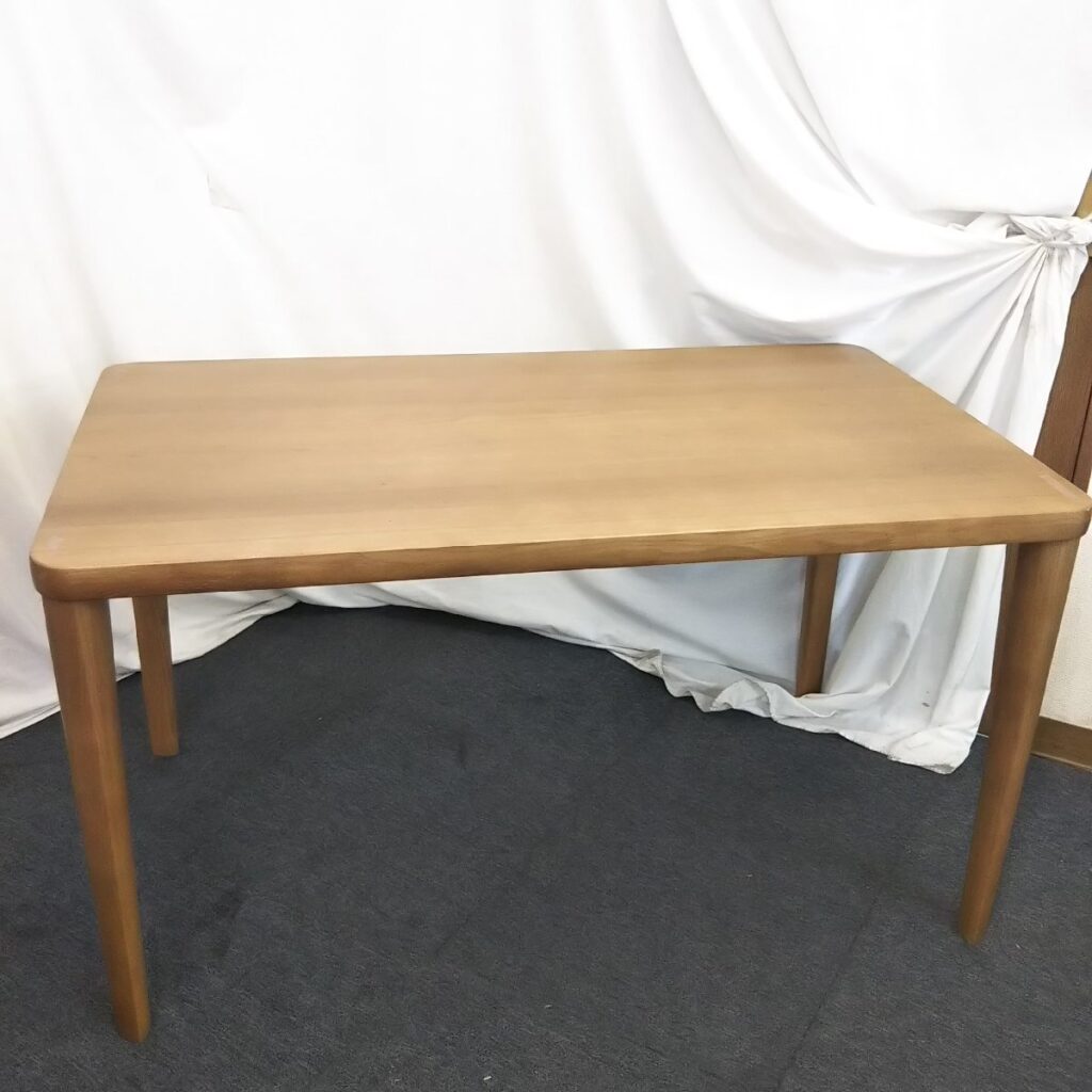 Karimoku カリモク 天然木テーブル ダイニング