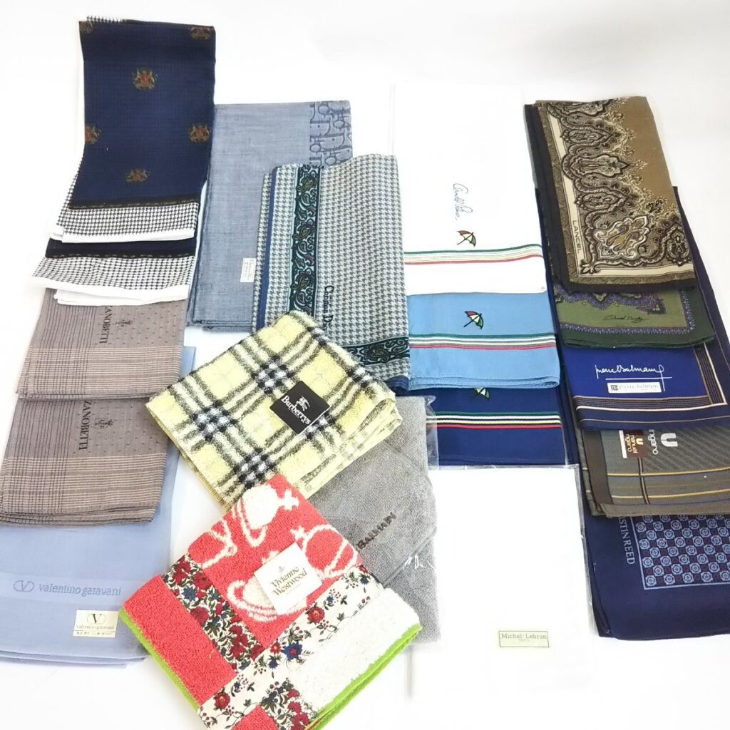 大量 未使用 メンズブランドハンカチ/ミニタオル いろいろまとめて Dior/バーバリーなど 現状品