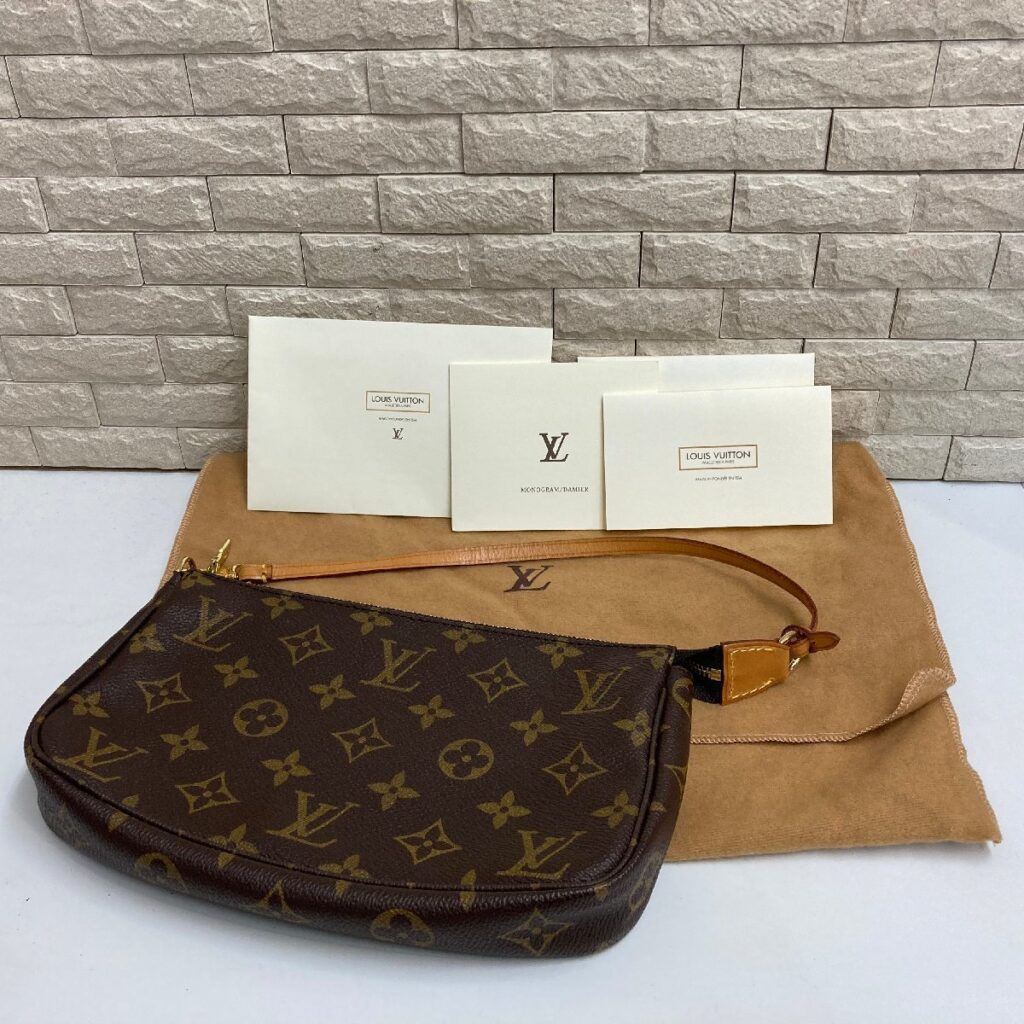 LOUIS VUITTON ルイヴィトン モノグラム ミニポシェット アクセソワール　アクセサリーポーチ ハンドバッグ