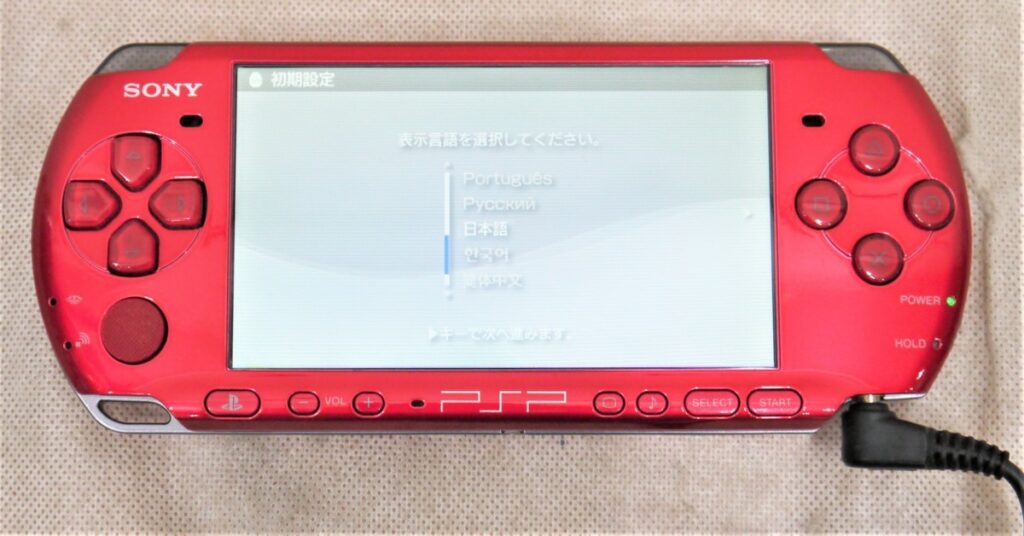 PSP-3000 ラディアント・レッド PSP本体 4GBカード付き
