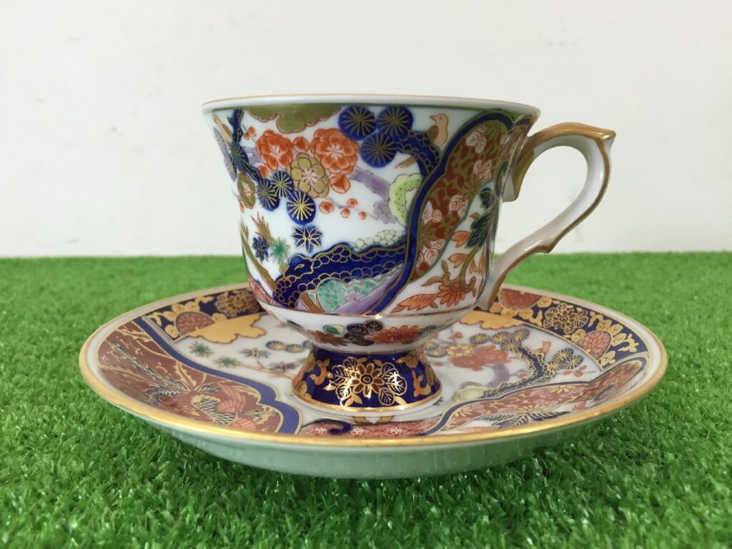 其泉（きせん）カップ＆ソーサー 陶器 有田焼 和食器 極錦金彩古伊万里
