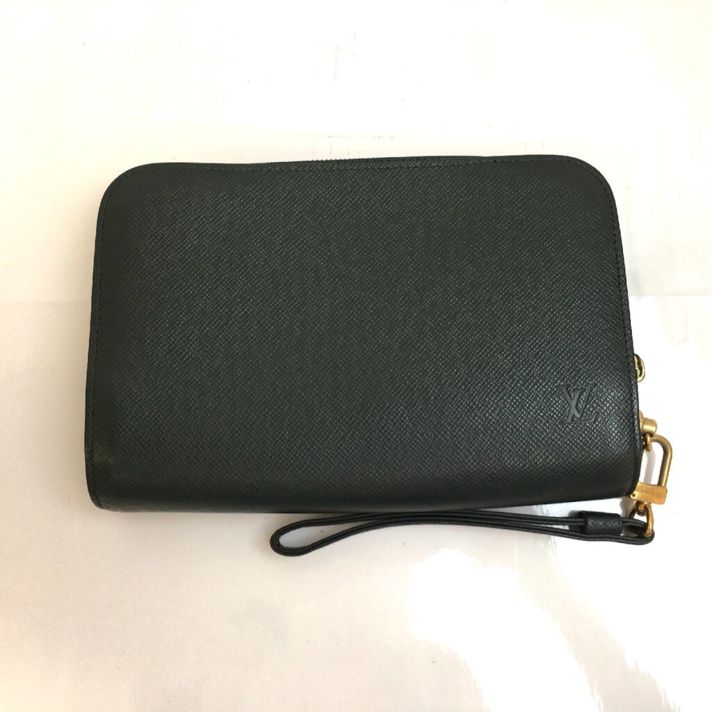 LOUIS VUITTON ルイヴィトン タイガ バイカル　セカンドバッグ クラッチバッグ レザー VI0975