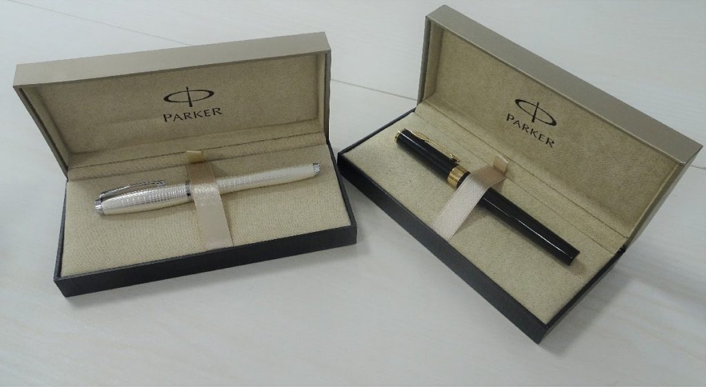 PARKER　　パーカー　万年筆2本セット　シルバカラー　ブラック