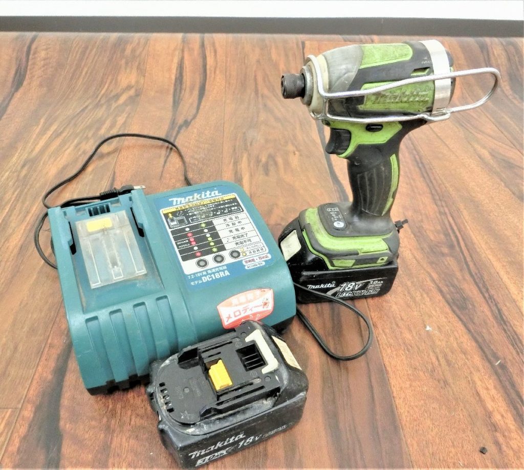 makita マキタ 充電式 インパクトドライバー TD147D
