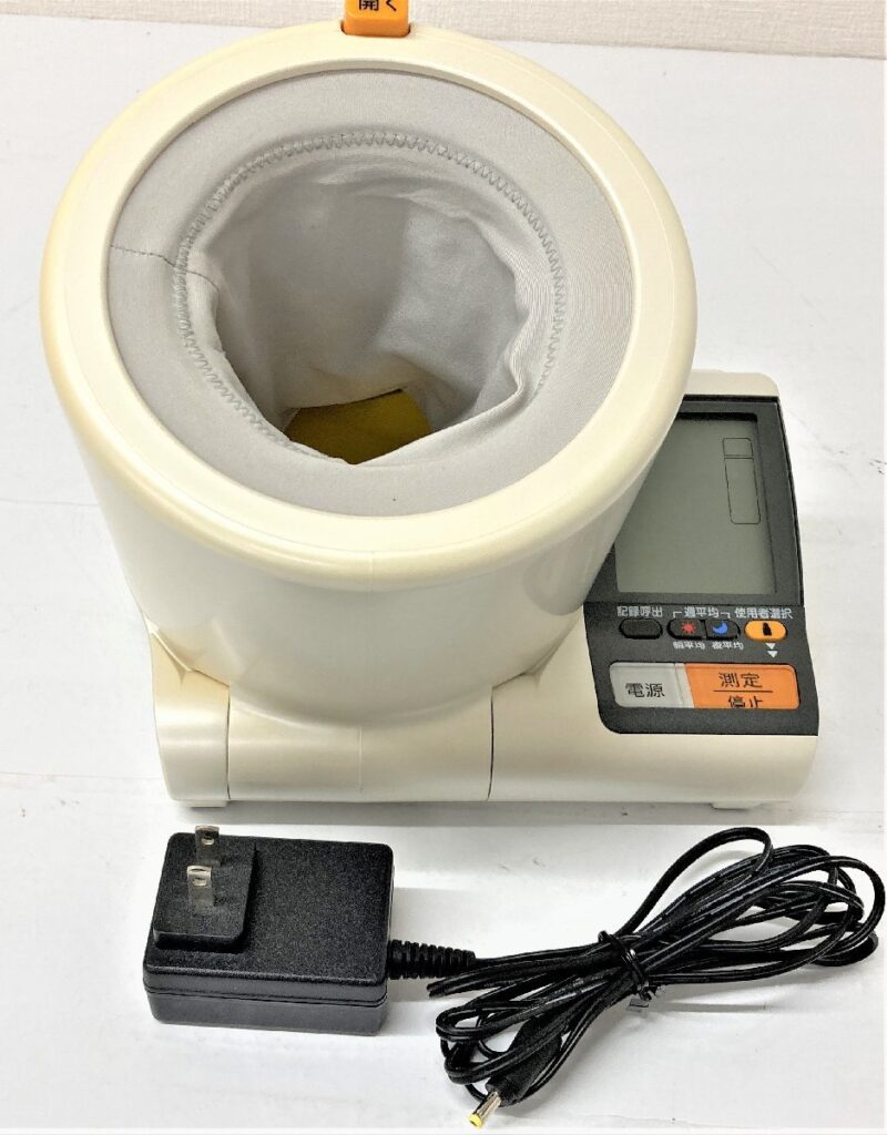 OMRON オムロン オムロンデジタル自動血圧計 オムロン血圧計 スポットアーム 上腕式 アームイン式 HEM-1010