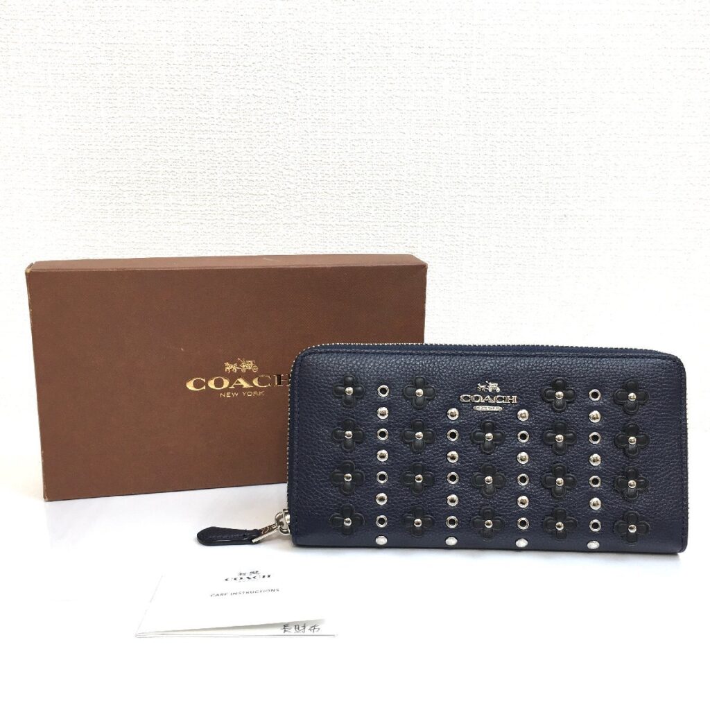 COACH コーチ フローラル リベット アコーディオン ラウンドファスナー 長財布