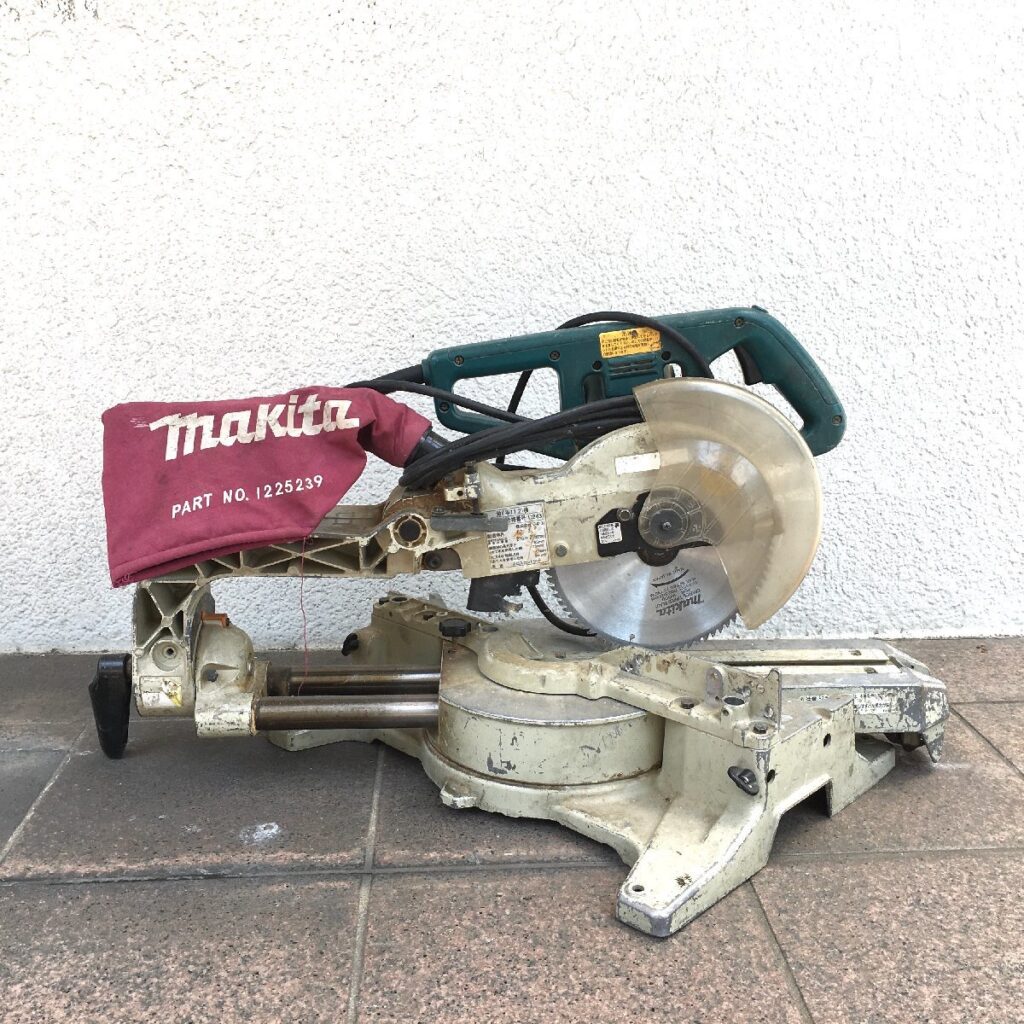 makita マキタ 8型 スライドマルノコ LS0811 216ｍｍ 丸ノコ スライド クロスカットソー 切断機