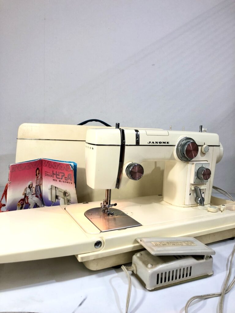 ジャノメ JANOME ミシン 青 ブルー MODEL802 781027142 電動 裁縫 手工芸 レトロ アンティーク 通電確認済み