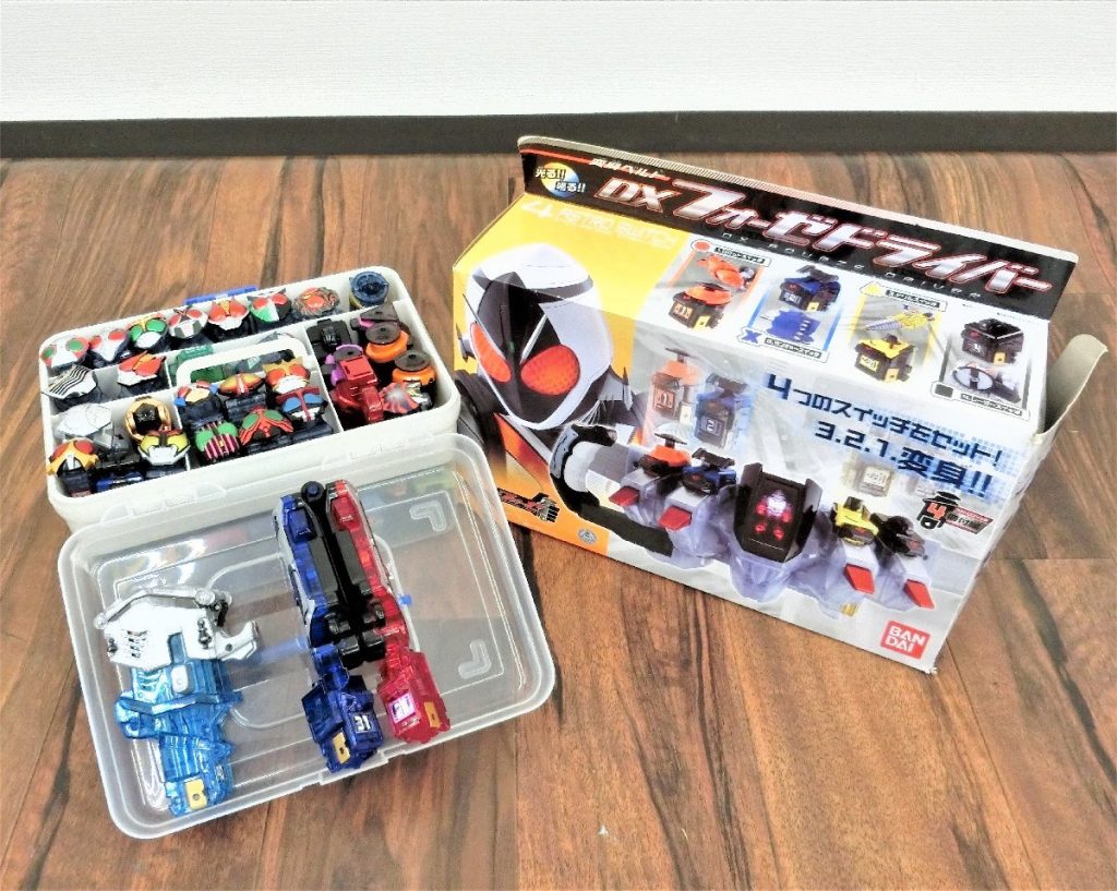 仮面ライダーフォーゼ DXフォーゼドライバー + アストロスイッチ 大量まとめ