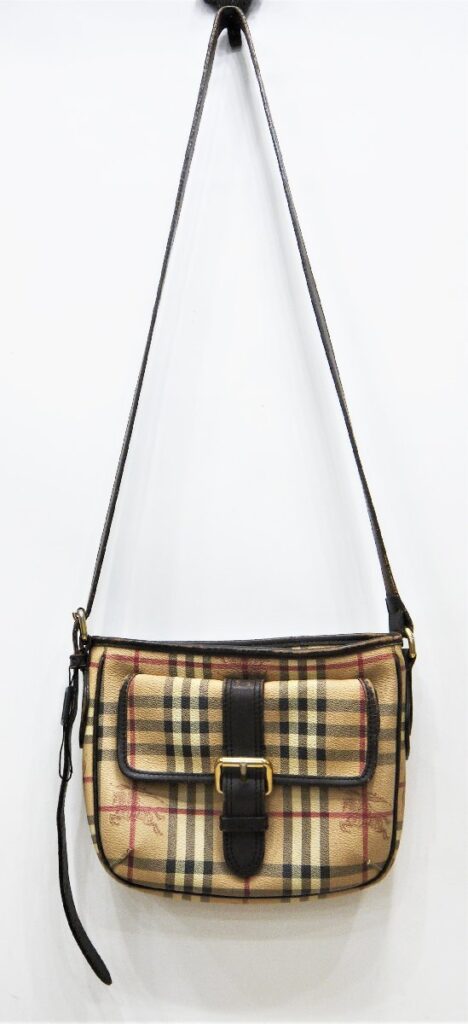 BURBERRY　バーバリー ショルダーバッグ　ベージュ×ブラウン　チェック柄