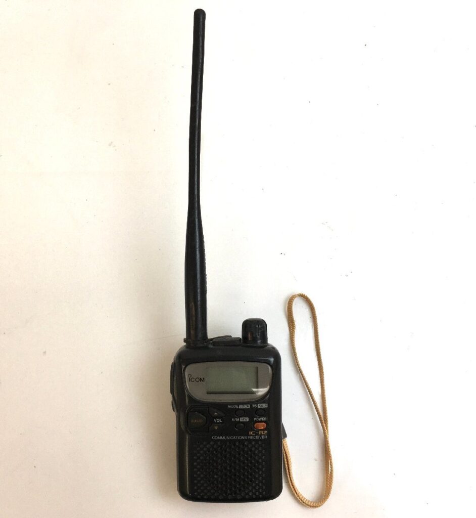 ICOM IC-R2 トランシーバー 広帯域受信機 ハンディ COMMUNICATIONS RECEIVER ジャンク