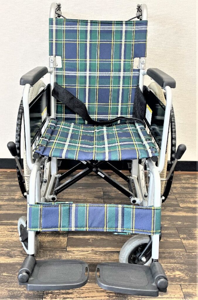 カワムラサイクル アルミ製標準型車いす KAシリーズ 車椅子 KAJ202SB-40