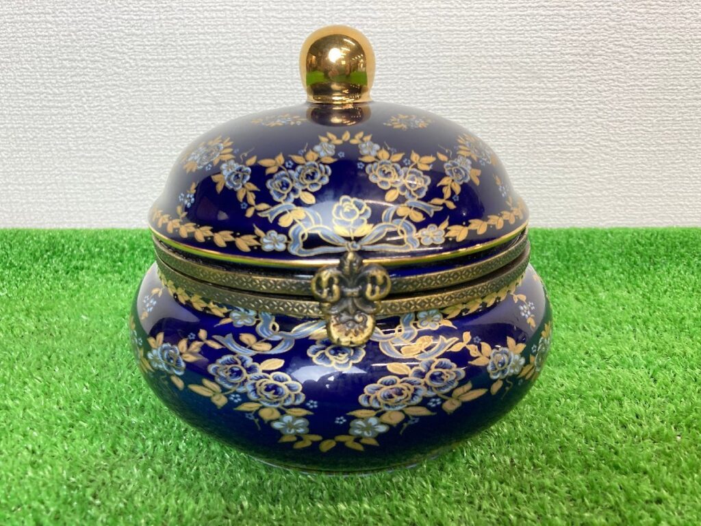 長期保管品　Meissen　マイセン　シュガーポット　キャンディポット　金彩　花柄　フラワー　食器　陶器　蓋物