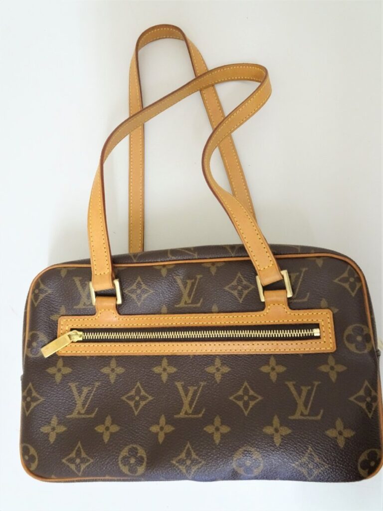 LOUIS VUITTON ルイ・ヴィトン シテMM モノグラム ショルダーバッグ