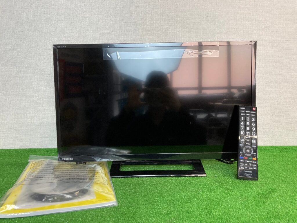 簡易通電確認済み　TOSHIBA　東芝　REGZA　レグザ　24S24　液晶テレビ　24V　2020年製　リモコン、説明書有