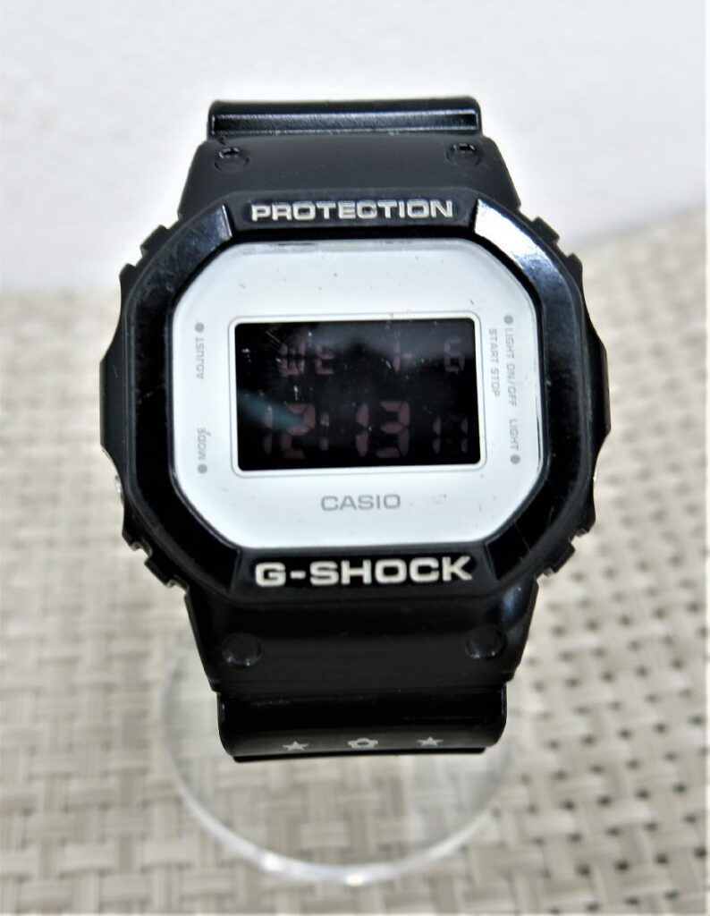 CASIO カシオ BE@RBRICK ベアブリック G-SHOCK DW-5600MT