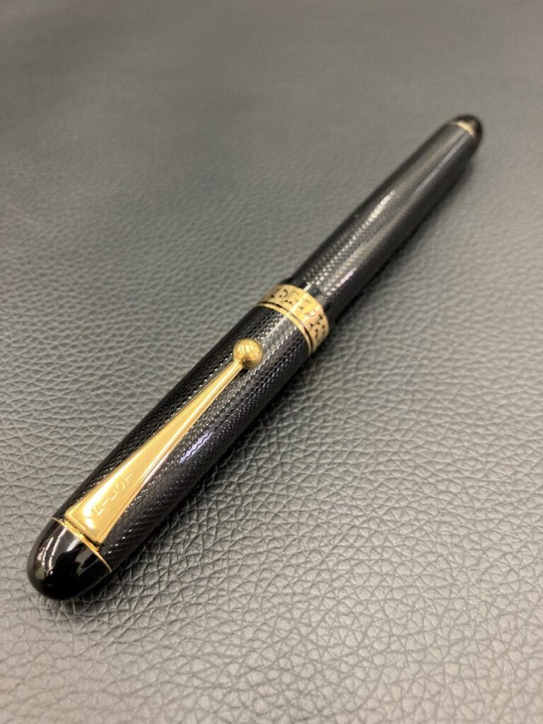パイロット　PILOT　万年筆　ペン先14k　ペン先割れあり