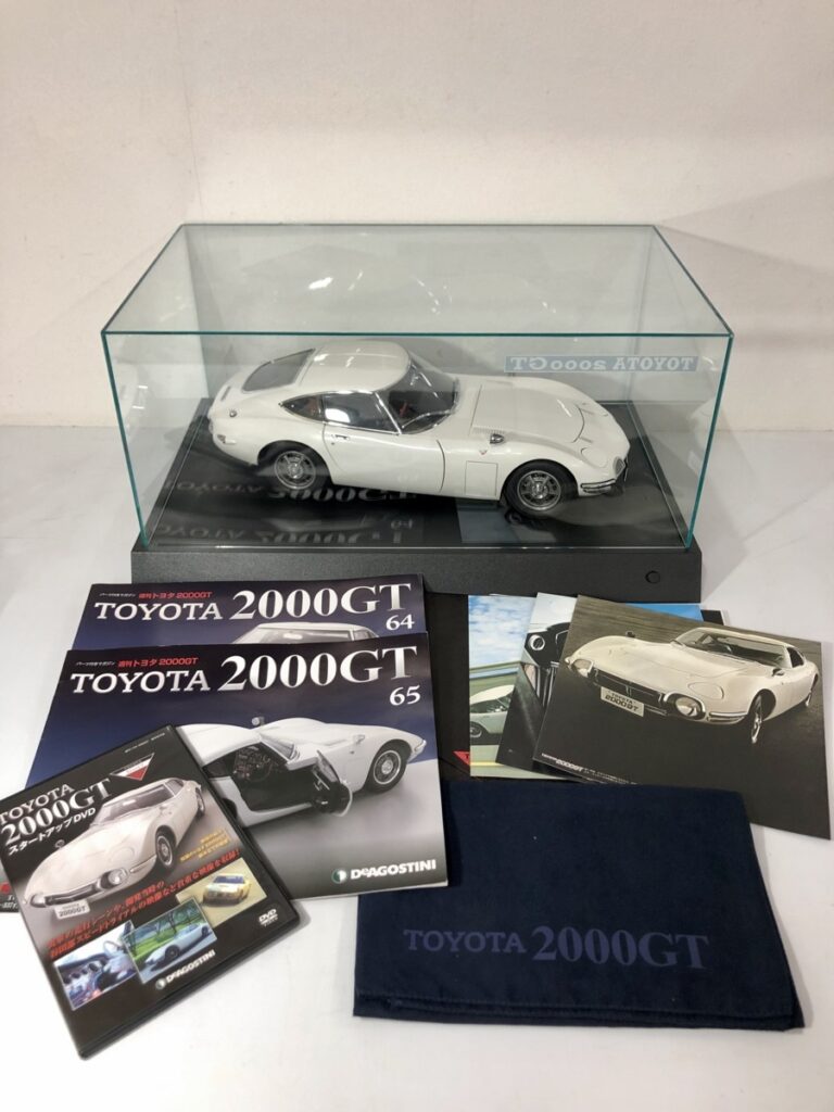 完成品 Deagostini デアゴスティーニ TOYOTA トヨタ 1/10スケール 2000GT 白 ホワイト プラモデル ミニカー