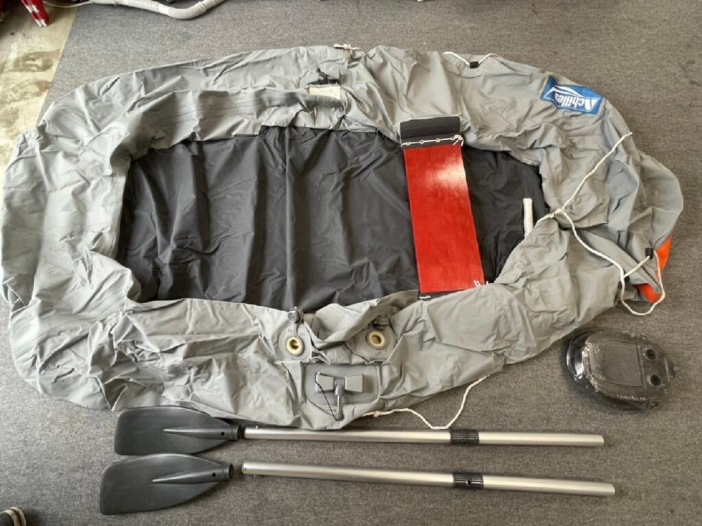 現状未使用品 Achilles アキレス ゴムボート 手漕ぎ オール付き 底板付き