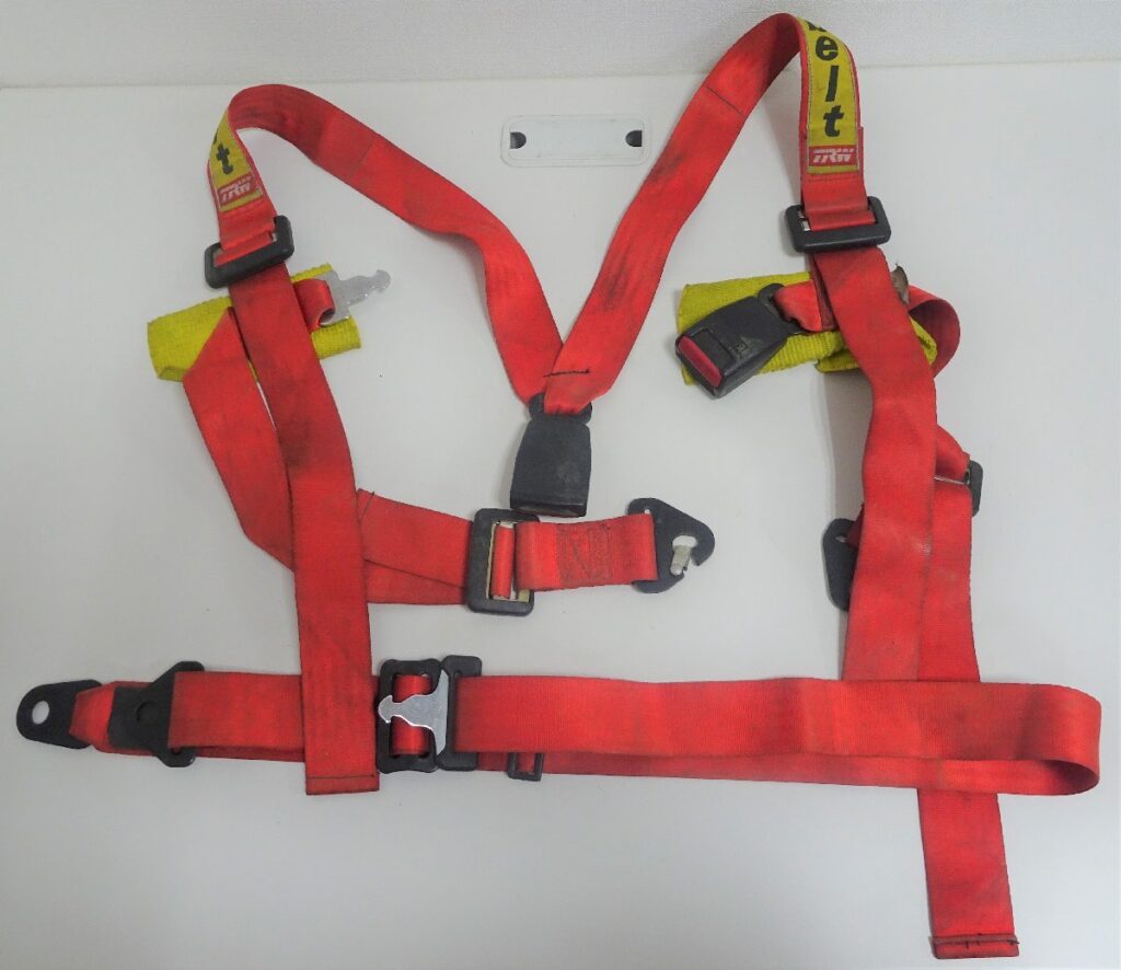 Sabelt サベルト 4点式 シートベルト　汚れあり