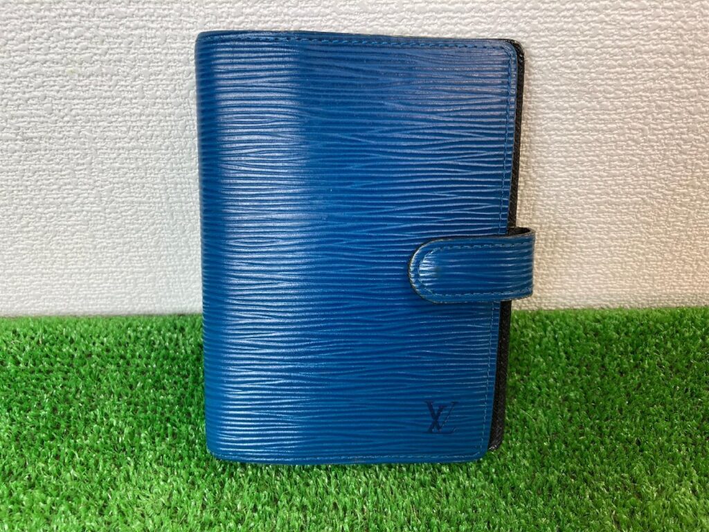 LOUIS VUITTON　ルイヴィトン　エピ　手帳カバー　手帳ケース　ブルー系　青　カードケース　ゴールド金具