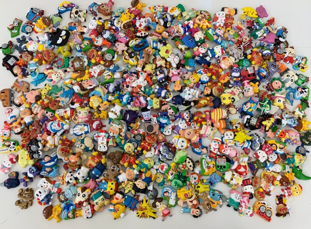 マグネット 大量 360個以上 ポケモン ドラえもん トーマス アンパンマン ハム太郎 おもちゃ くっつくんです まとめ 任天堂
