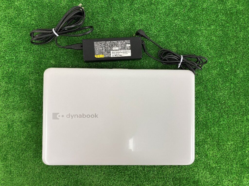 TOSHIBA dynabook T552/36GW 4G ブルーレイ Windows8 初期化済み