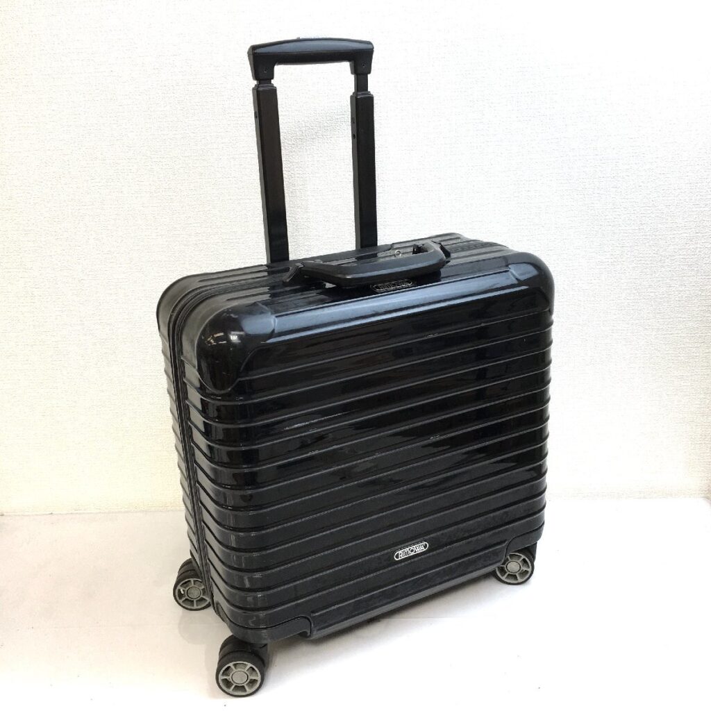 RIMOWA 四輪 SALSA DELUXE キャリー ケース スーツ リモワ サルサ デラックス 小型 軽量 ビジネス ブラック