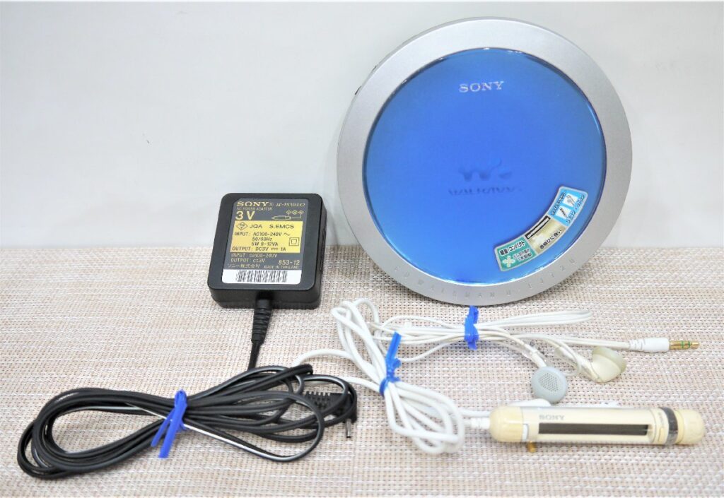 SONY ソニー CD WALKMAN 高音質 ポータブルCDプレーヤー D-EJ720 BLUE