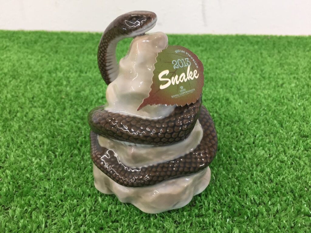 ROYAL COPENHAGEN 置き物 ZODIAC FIGURING 干支 巳