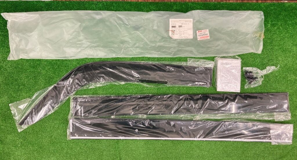 スズキエブリィ DA17W DA17V サイドバイザー 未使用品 右フロントドアバイザー無し 3点セット 99000-99091-E01