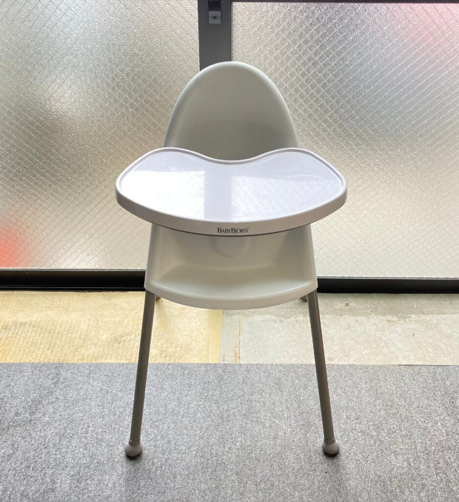 BABYBJORN　ベビージョルン　ハイチェア　ベビーチェア　ベルト付き　折り畳み式　椅子　ベビー用品