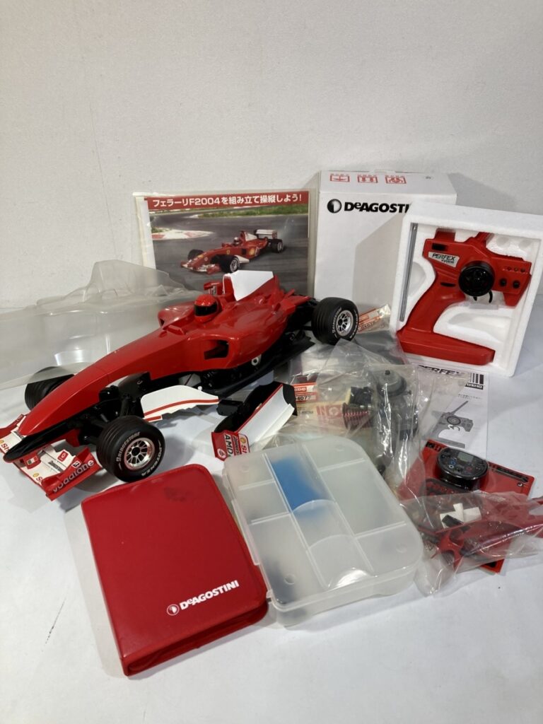 Deagostini デアゴスティー二 週刊フェラーリラジコンカー フェラーリ F2004 F1 レーシングカー プラモデル ミニカー