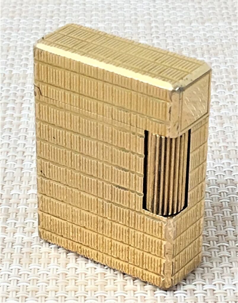 S.T.Dupont ガスライター ゴールドカラー 着火未確認