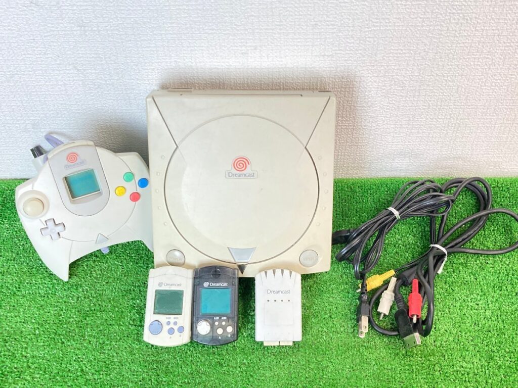 簡易通電確認済み　SEGA　セガ　Dreamcast　ドリームキャスト　HKT-3000　本体　コントローラー　コード　ビジュアルメモリ