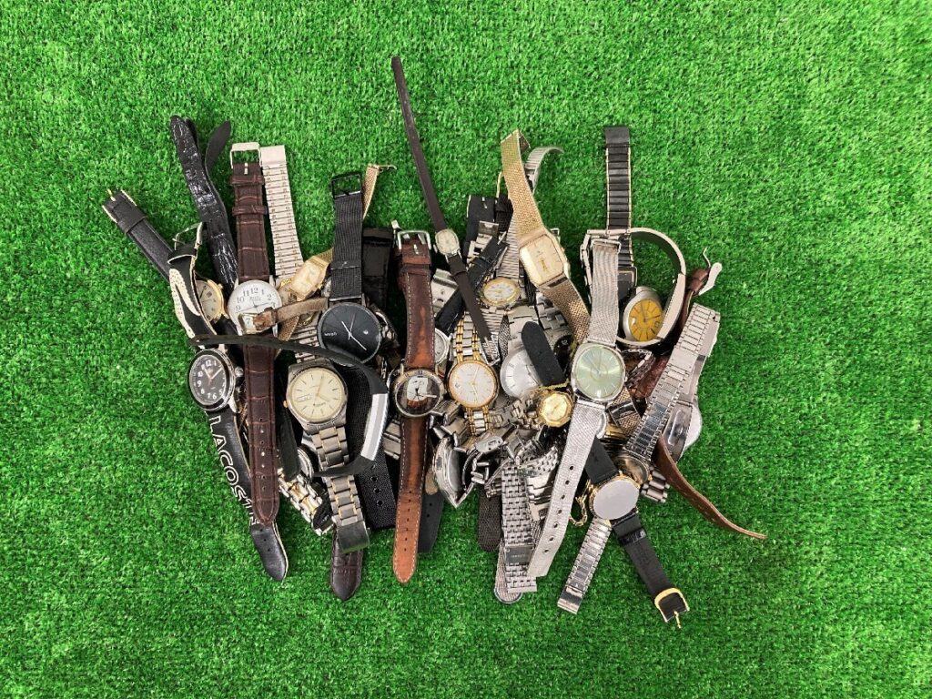 時計まとめ売り メンズ レディース DIESEL SEIKO CASIO LACOSTE VALENTINO RUDY等