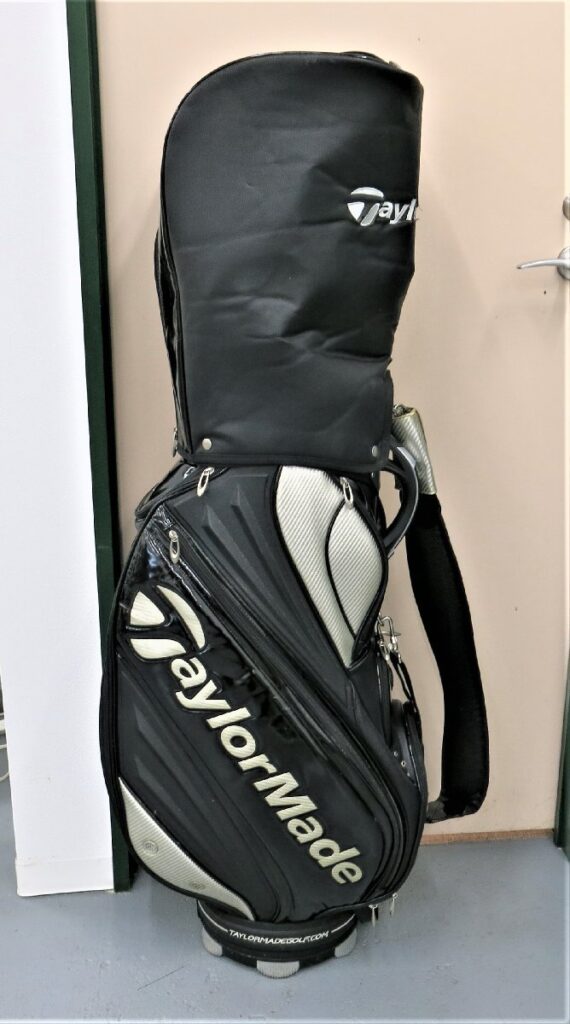 TaylorMade テーラーメイド キャディバック 黒 エナメル