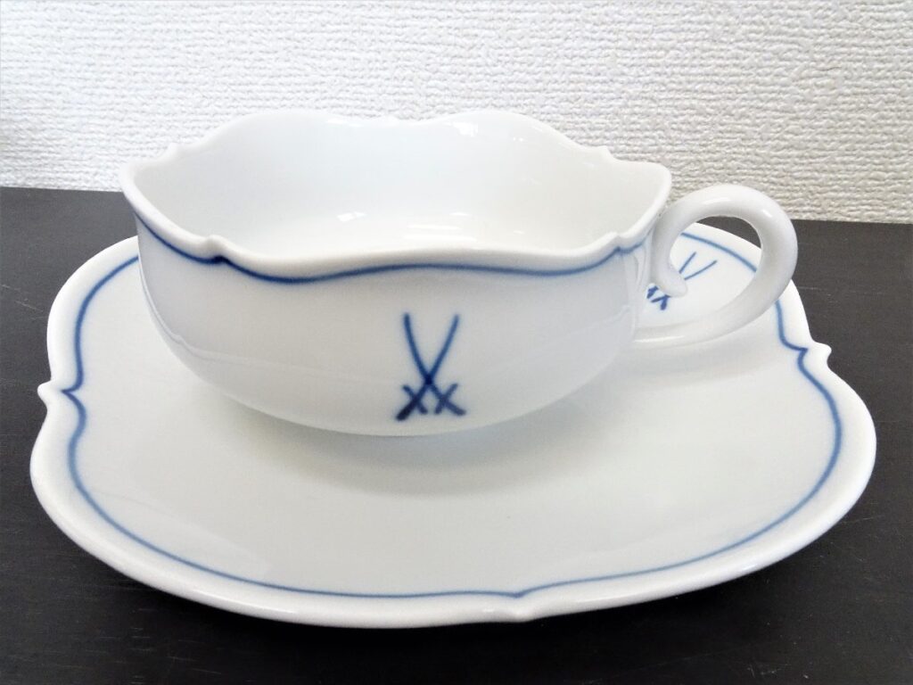 マイセン Meissen ホワイトマイセンVIP 825009 ティーカップ＆ソーサー 150ml 双剣 マイセンマーク
