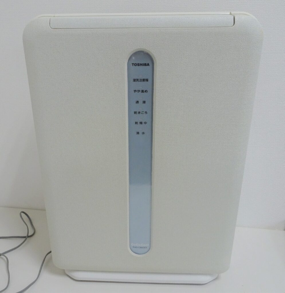 TOSHIBA　RAD-C80DEX 除湿器　東芝